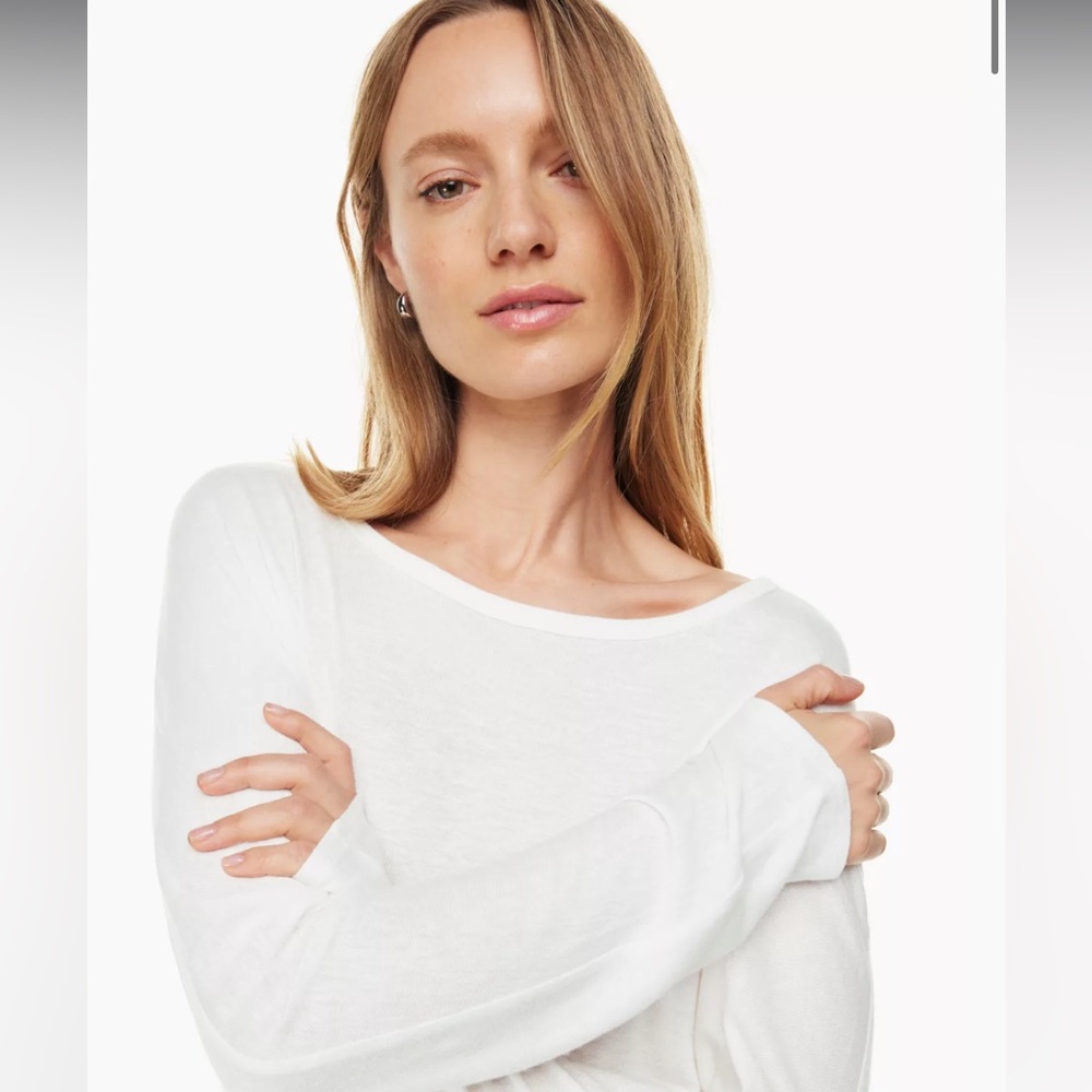 NWT The Group by Babaton foundation crew long sleeve in white. Size S.